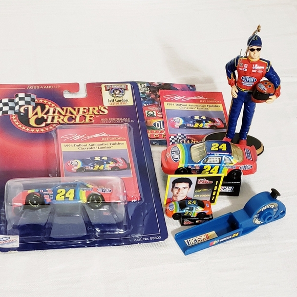 Nascar Other - LOT-Nascar Jeff Gordon  Diecast Racecar, Figure